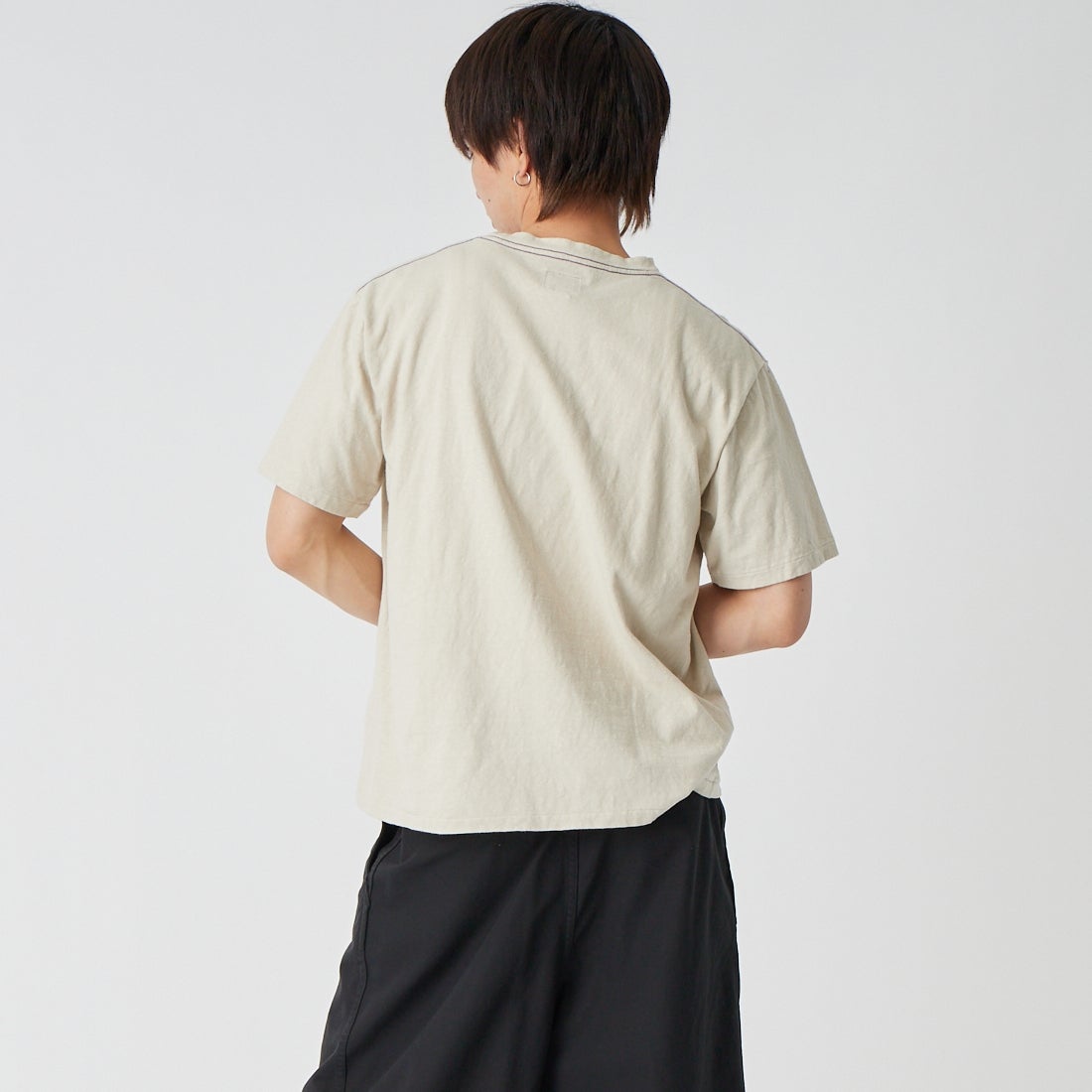 Needles [ニードルズ] ショートスリーブポケットTシャツ [SX444] A BEIGE &&モデル身長：177cm 着用サイズ：M&&