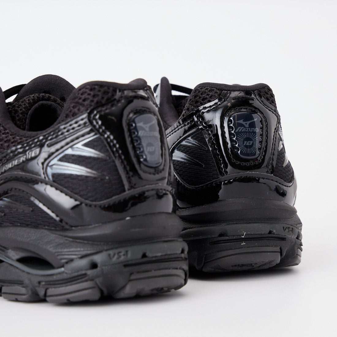 MIZUNO [ミズノ] ウェーブライダー 10 [D1GA2616] 01 ﾌﾞﾗｯｸ