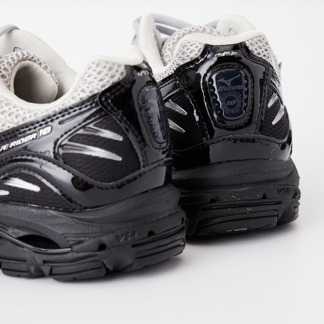 MIZUNO [ミズノ] ウェーブライダー 10 [D1GA2616] 02 ｼﾙﾊﾞｰ
