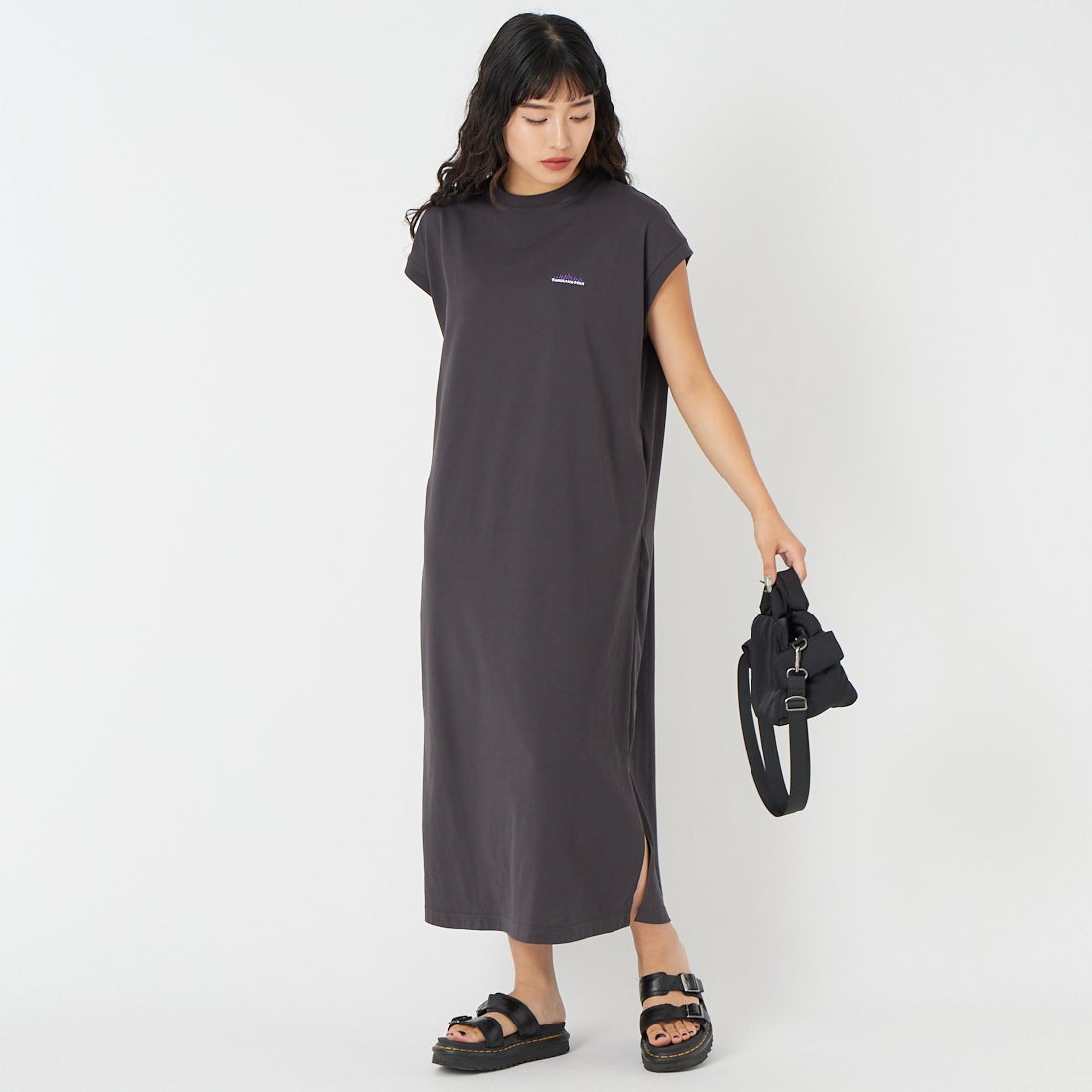 19 CHARCOA&&モデル身長：162cm 着用サイズ：F&&