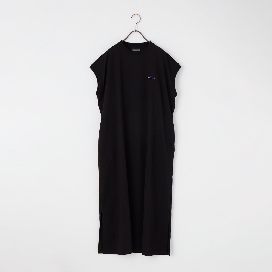 09 BLACK