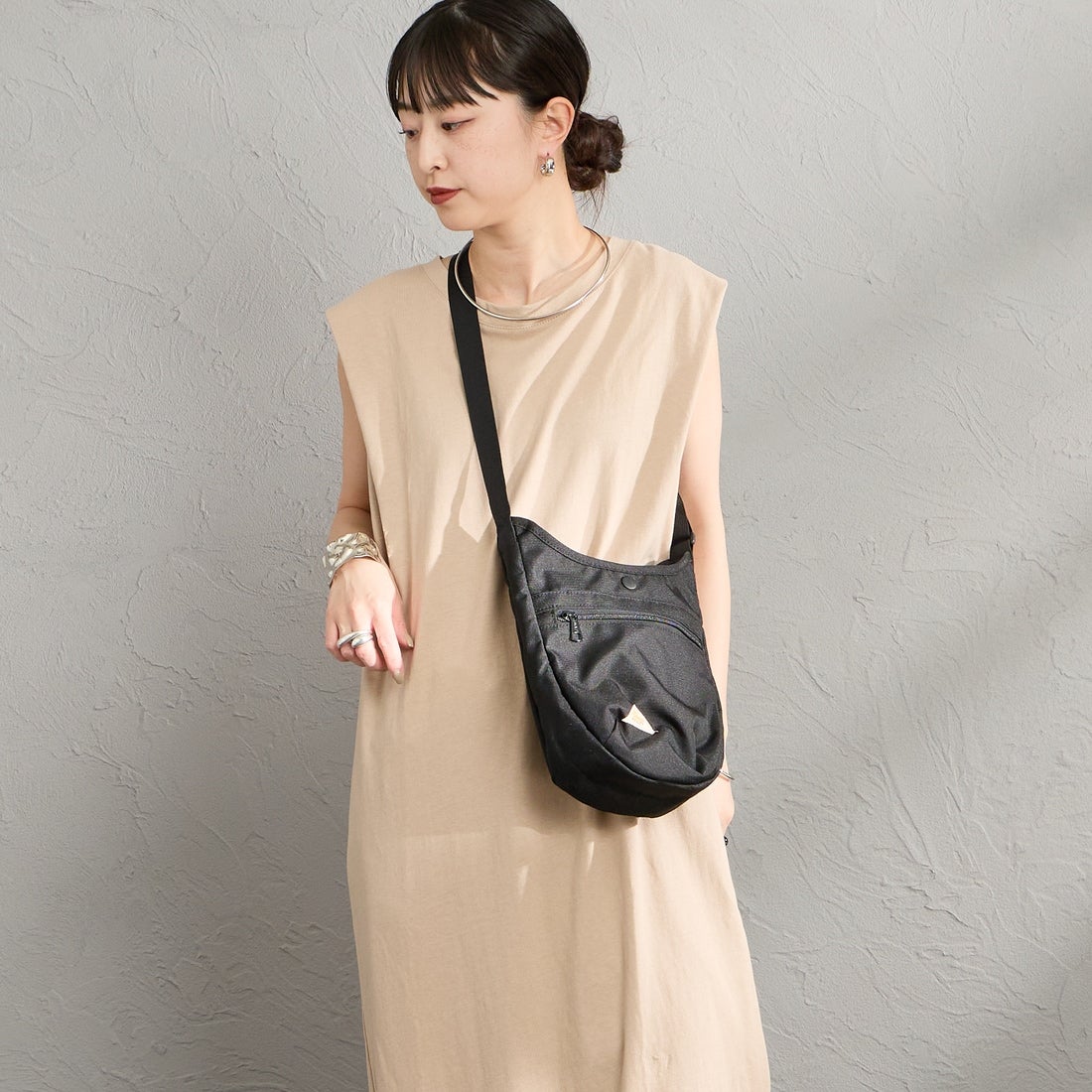 KELTY [ケルティ] ES ミニカーブショルダーバッグ [3259271526] BLACK