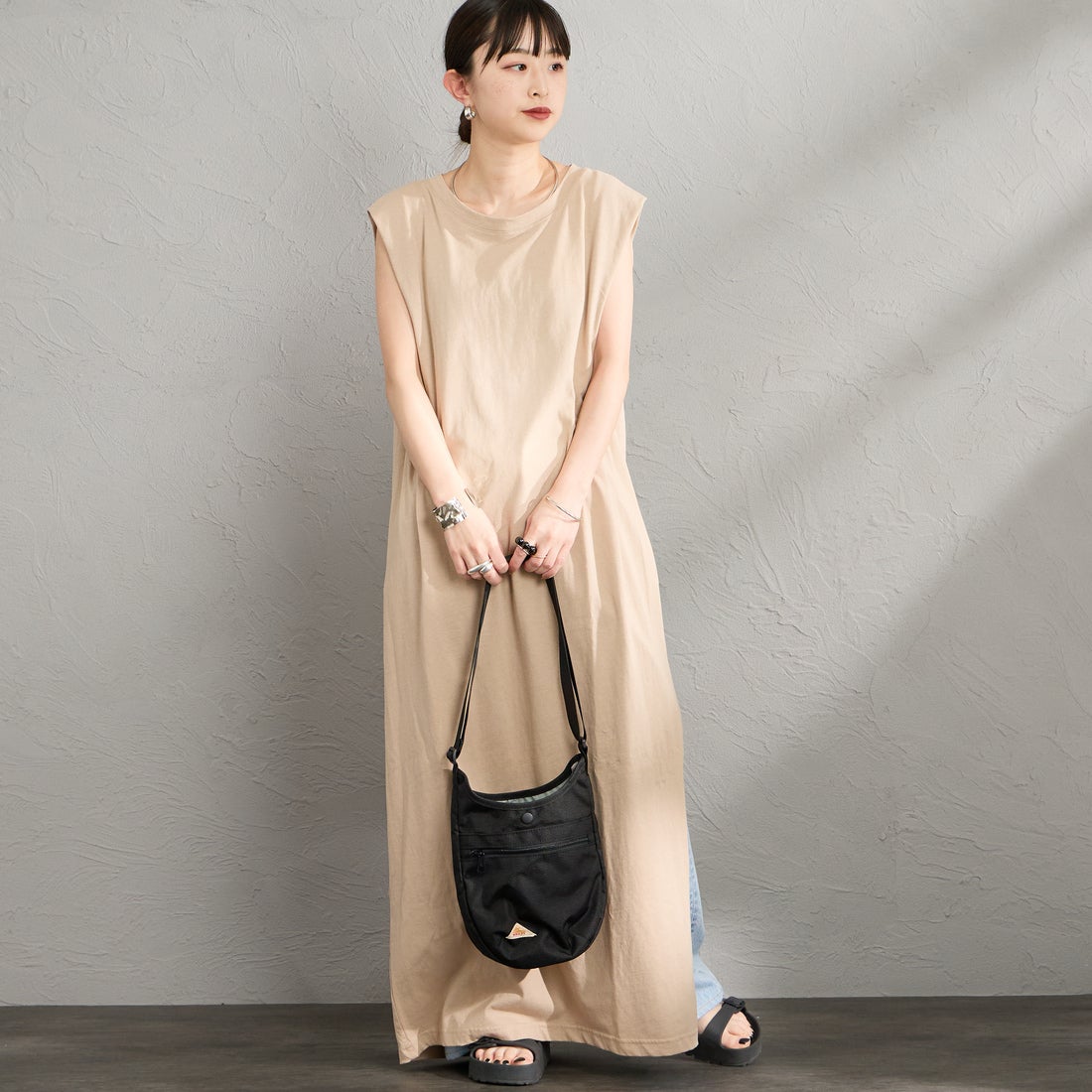 KELTY [ケルティ] ES ミニカーブショルダーバッグ [3259271526] BLACK