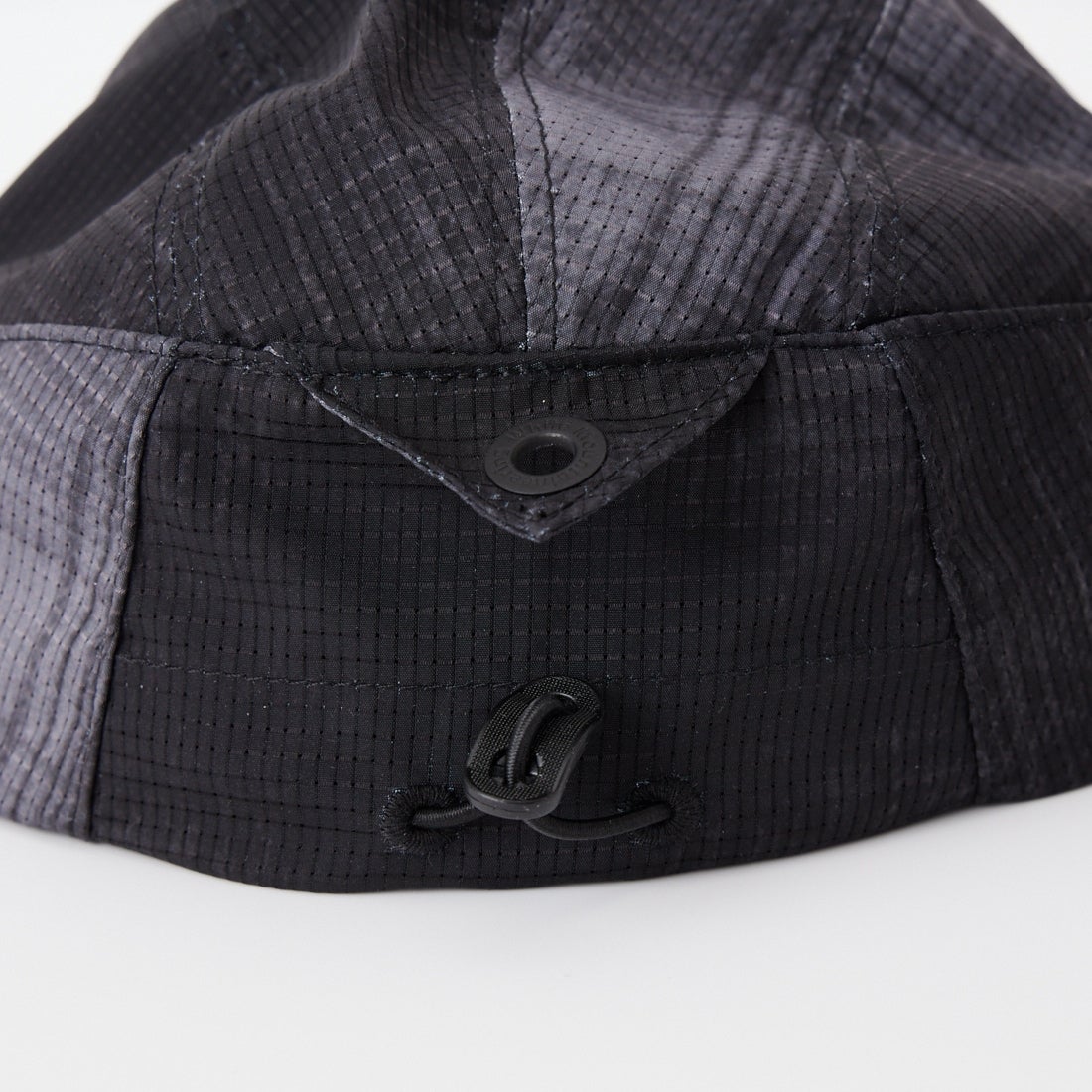 White Mountaineering [ホワイトマウンテニアリング] オンブレチェックキャップ [WM2671811] BLACK