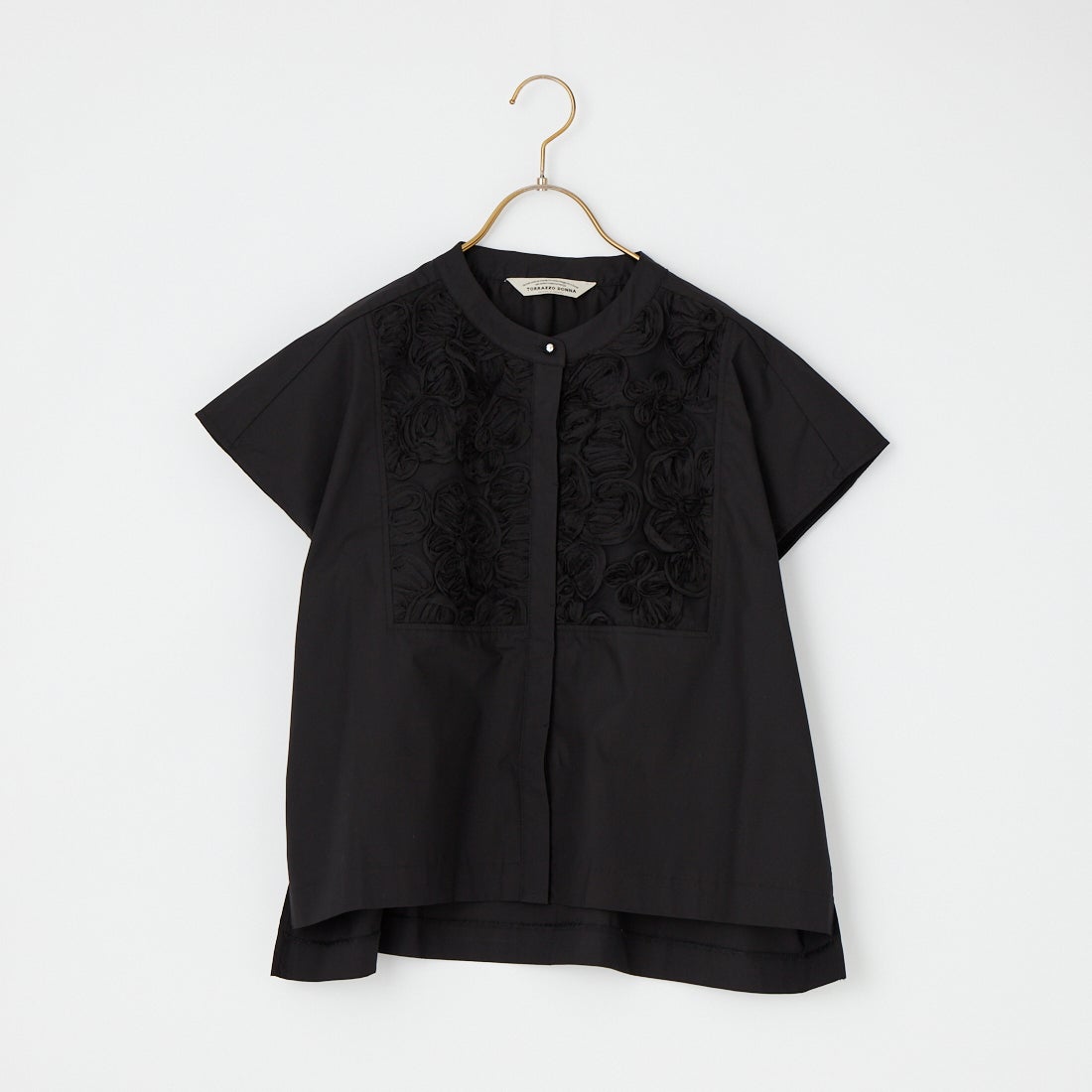 19 BLACK
