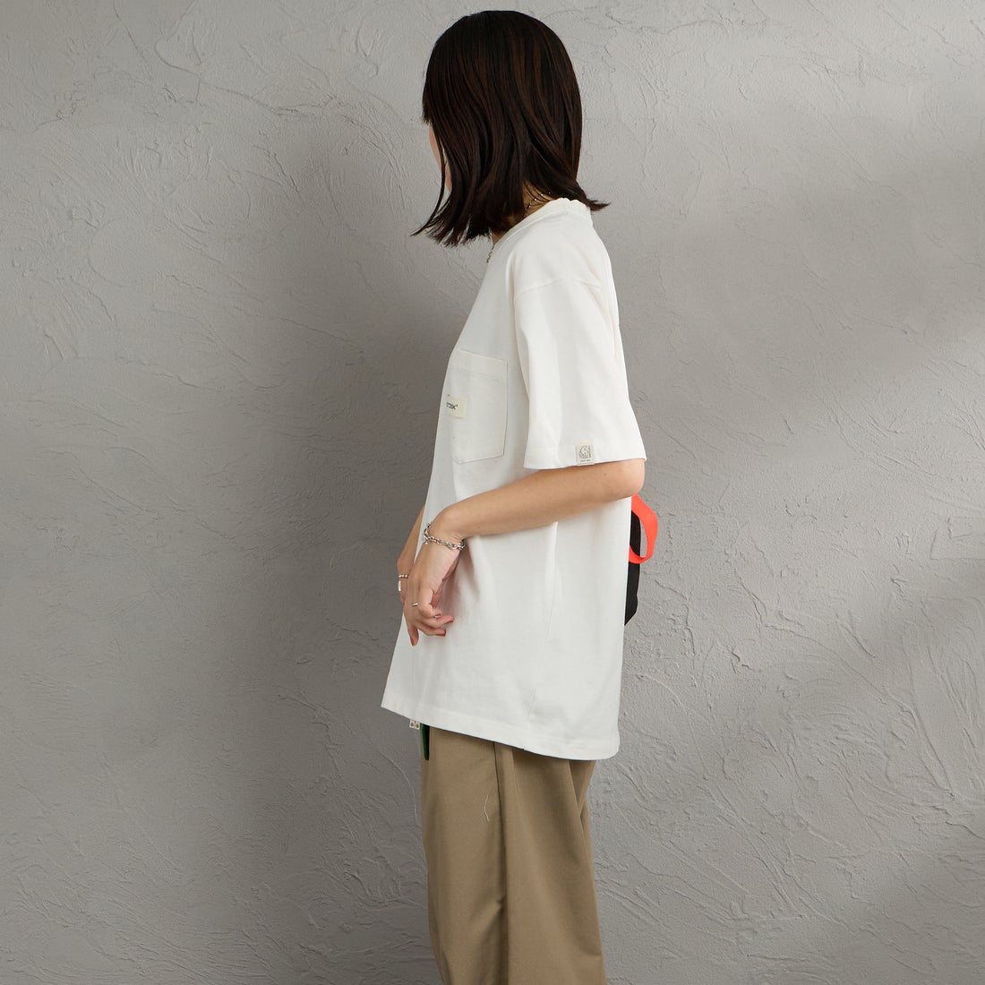 NORDISK [ノルディスク] 別注 HYGGE バックプリントTシャツ [NU11703-JF] WHT &&モデル身長：160cm 着用サイズ：S&&