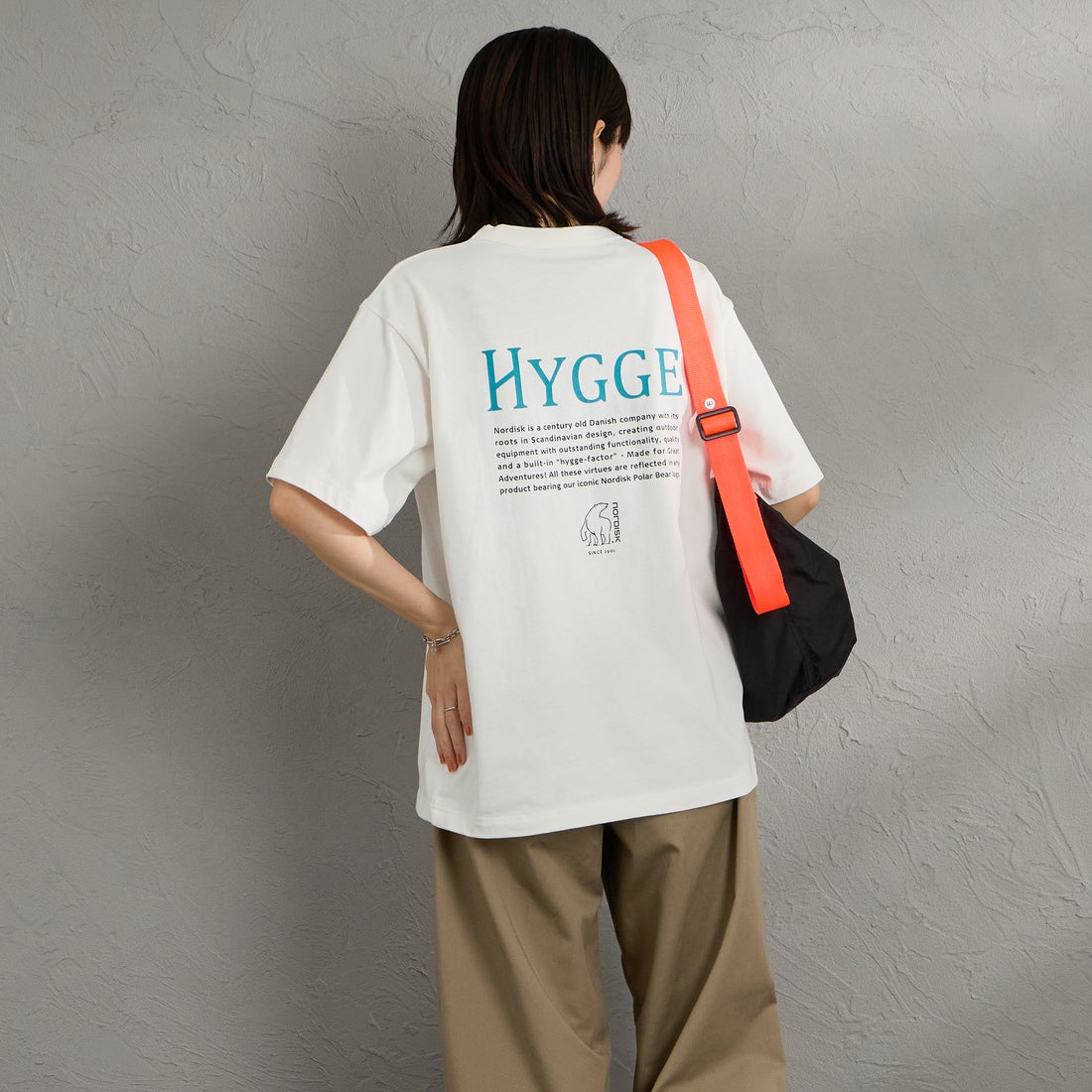 NORDISK [ノルディスク] 別注 HYGGE バックプリントTシャツ [NU11703-JF] WHT &&モデル身長：160cm 着用サイズ：S&&