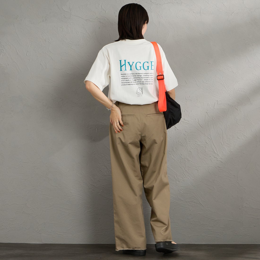 NORDISK [ノルディスク] 別注 HYGGE バックプリントTシャツ [NU11703-JF] WHT &&モデル身長：160cm 着用サイズ：S&&