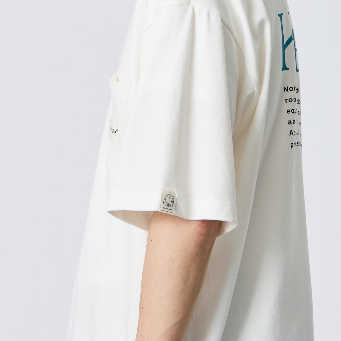 NORDISK [ノルディスク] 別注 HYGGE バックプリントTシャツ [NU11703-JF] WHT &&モデル身長：168cm 着用サイズ：L&&ルディスク] 別注 HYGGE バックプリントTシャツ [NU11703-JF] BLK