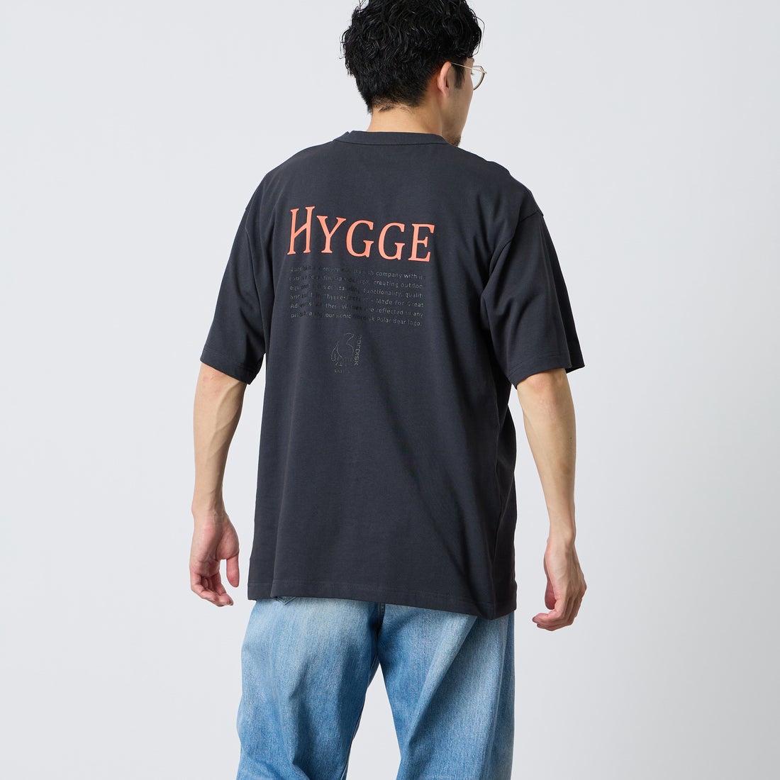 NORDISK [ノルディスク] 別注 HYGGE バックプリントTシャツ [NU11703-JF] CHR &&モデル身長：168cm 着用サイズ：M&&