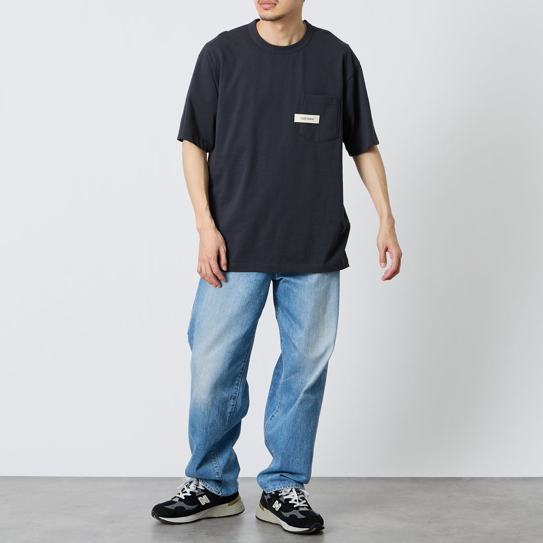 NORDISK [ノルディスク] 別注 HYGGE バックプリントTシャツ [NU11703-JF] CHR &&モデル身長：168cm 着用サイズ：M&&