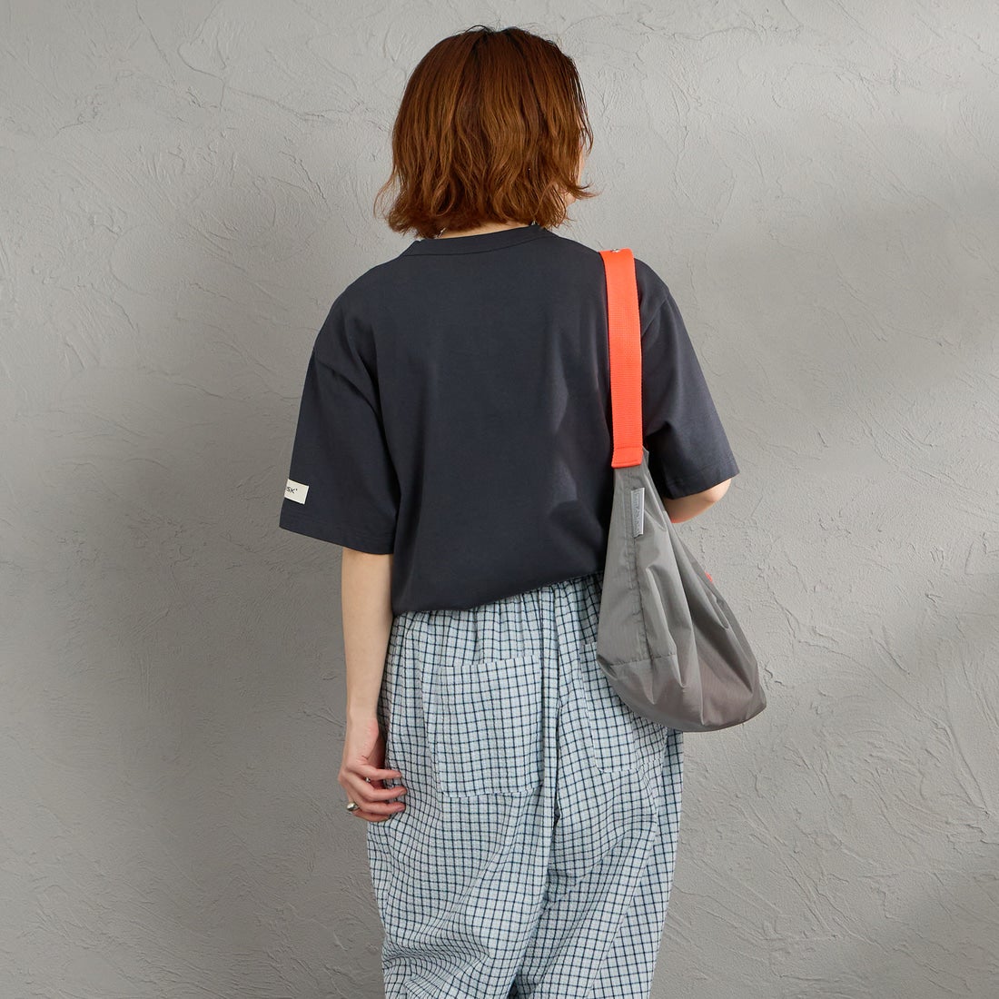 NORDISK [ノルディスク] 別注 ワンポイント刺繍 ポケットTシャツ [NU11701-JF] CHR &&モデル身長：158cm 着用サイズ：S&&