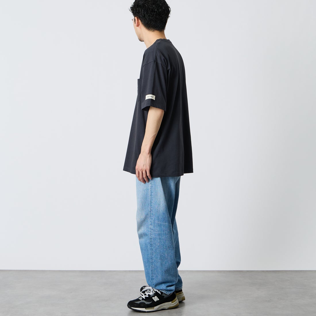 NORDISK [ノルディスク] 別注 ワンポイント刺繍 ポケットTシャツ [NU11701-JF] CHR &&モデル身長：168cm 着用サイズ：L&&