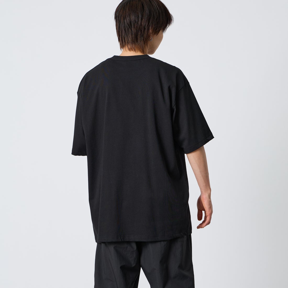 NORDISK [ノルディスク] 別注 ワンポイント刺繍 ポケットTシャツ [NU11701-JF] BLK &&モデル身長：177cm 着用サイズ：XL&&