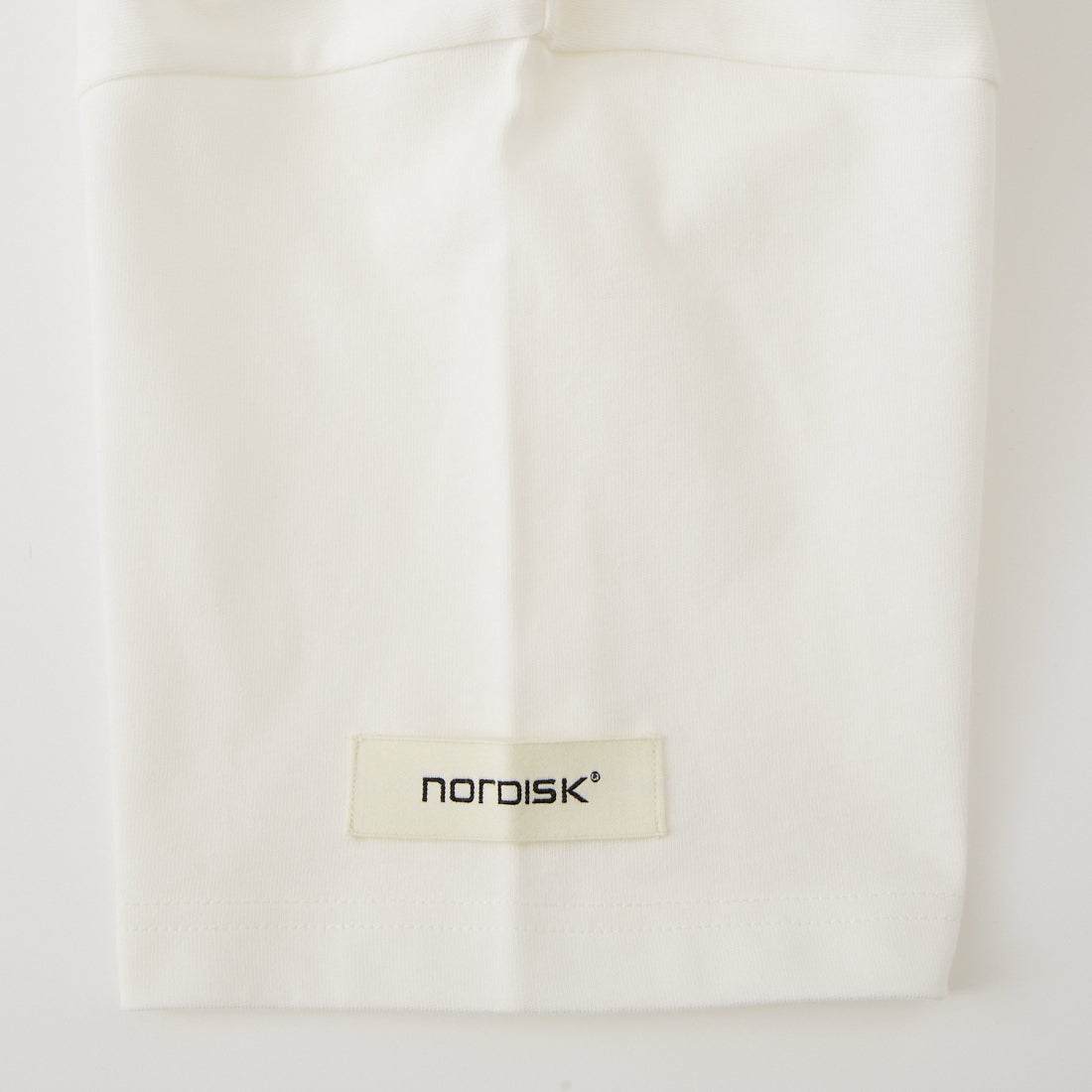 NORDISK [ノルディスク] 別注 HYGGE フラワーバックプリントTシャツ [NU11704-JF] WHT