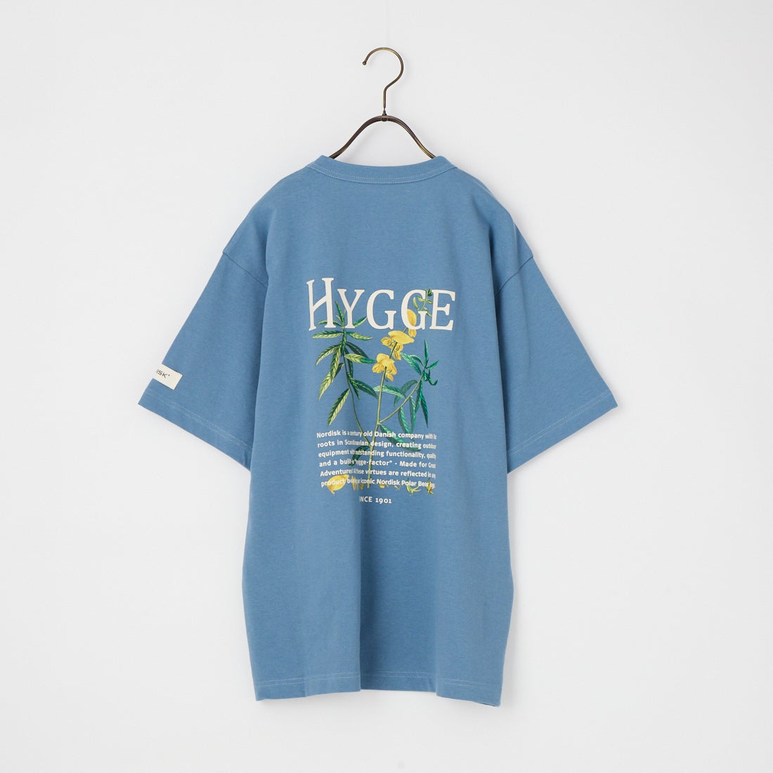 NORDISK [ノルディスク] 別注 HYGGE フラワーバックプリントTシャツ [NU11704-JF] BLU