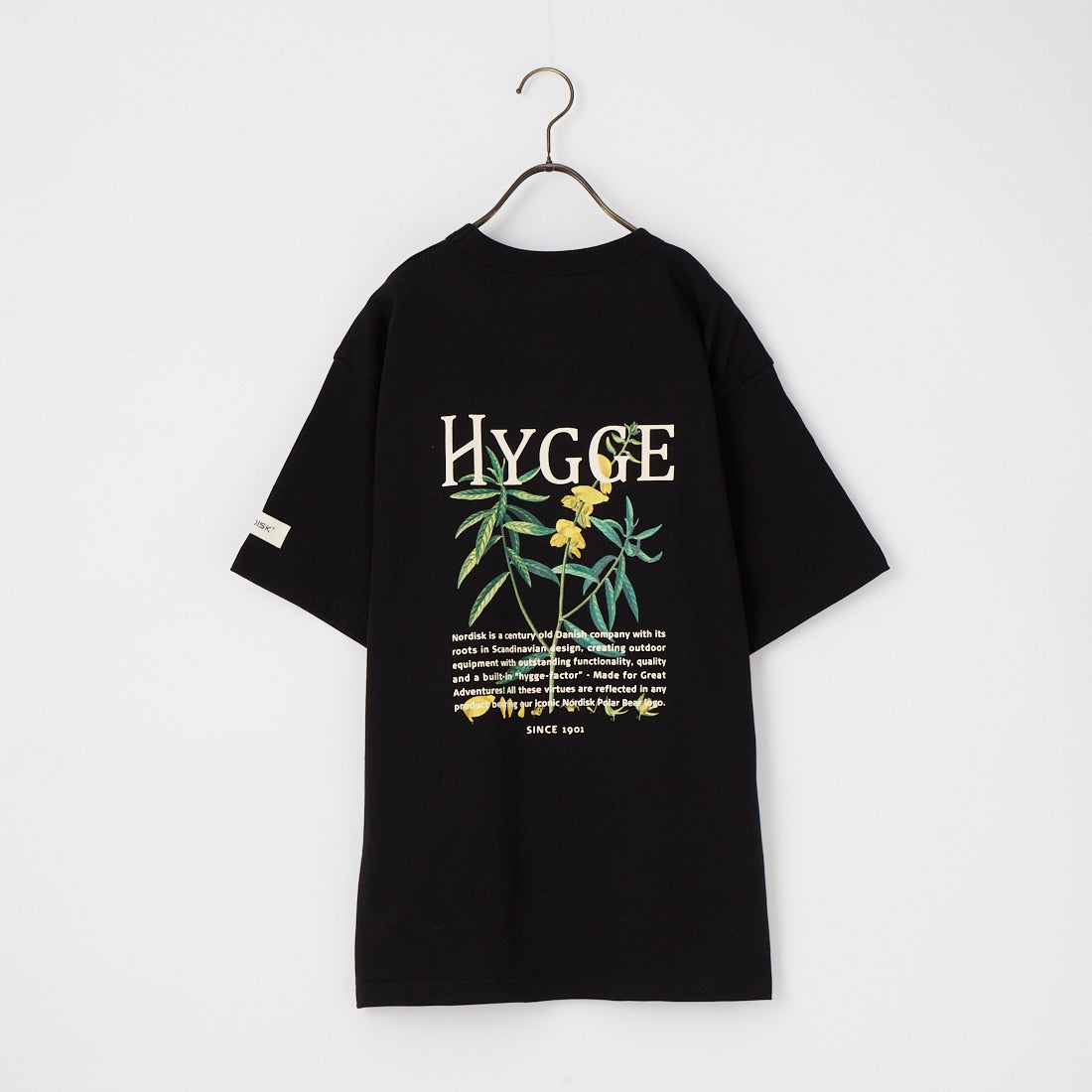 NORDISK [ノルディスク] 別注 HYGGE フラワーバックプリントTシャツ [NU11704-JF] BLK