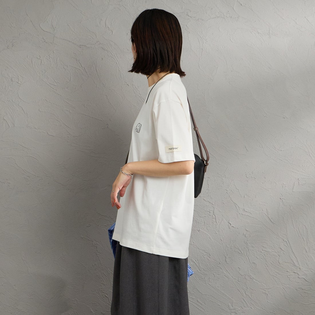 NORDISK [ノルディスク] 別注 バックロゴプリントTシャツ [NU11702-JF] WHT &&モデル身長：160cm 着用サイズ：S&&