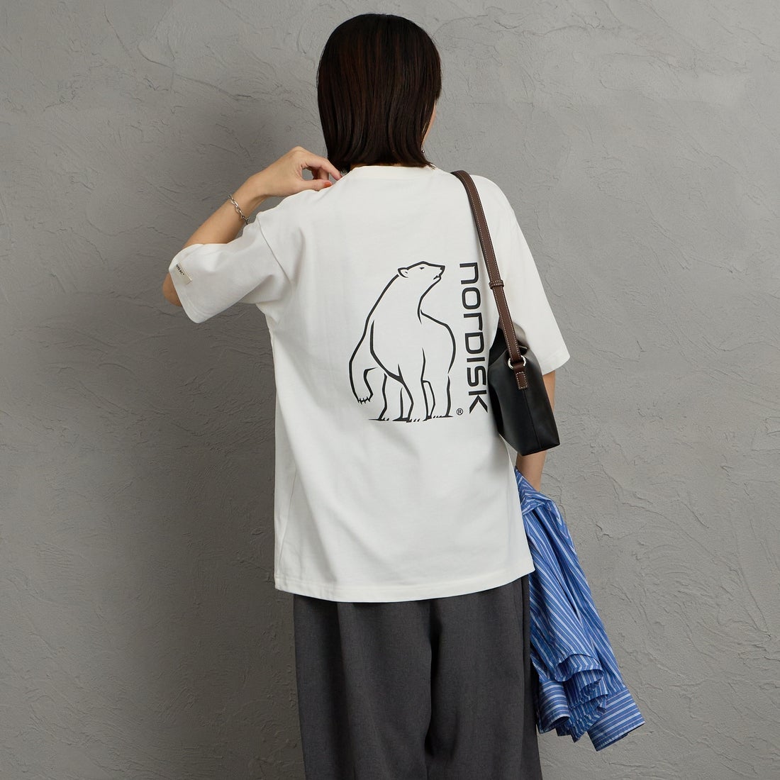 NORDISK [ノルディスク] 別注 バックロゴプリントTシャツ [NU11702-JF] WHT &&モデル身長：160cm 着用サイズ：S&&