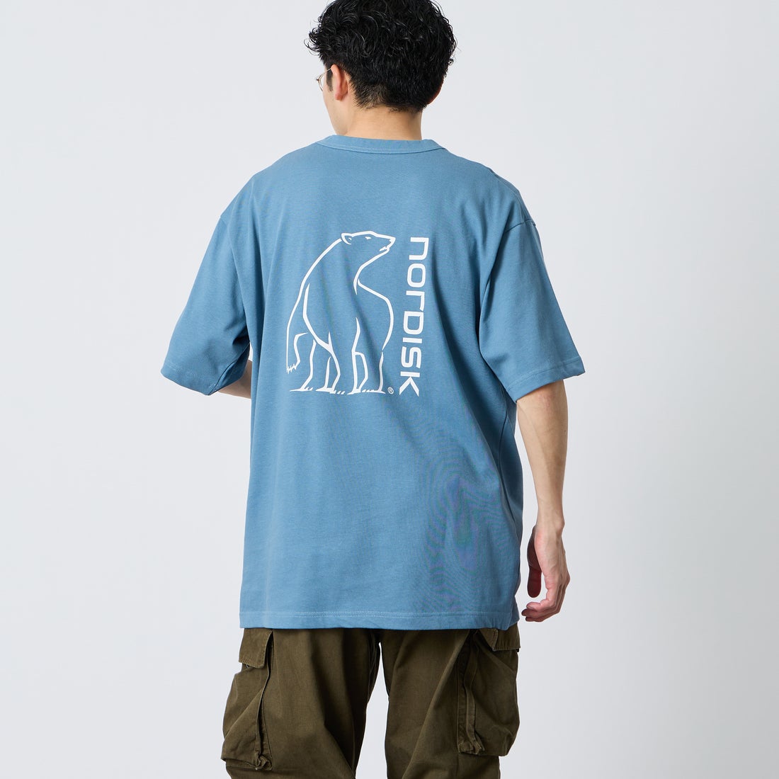 NORDISK [ノルディスク] 別注 バックロゴプリントTシャツ [NU11702-JF] BLU &&モデル身長：168cm 着用サイズ：L&&