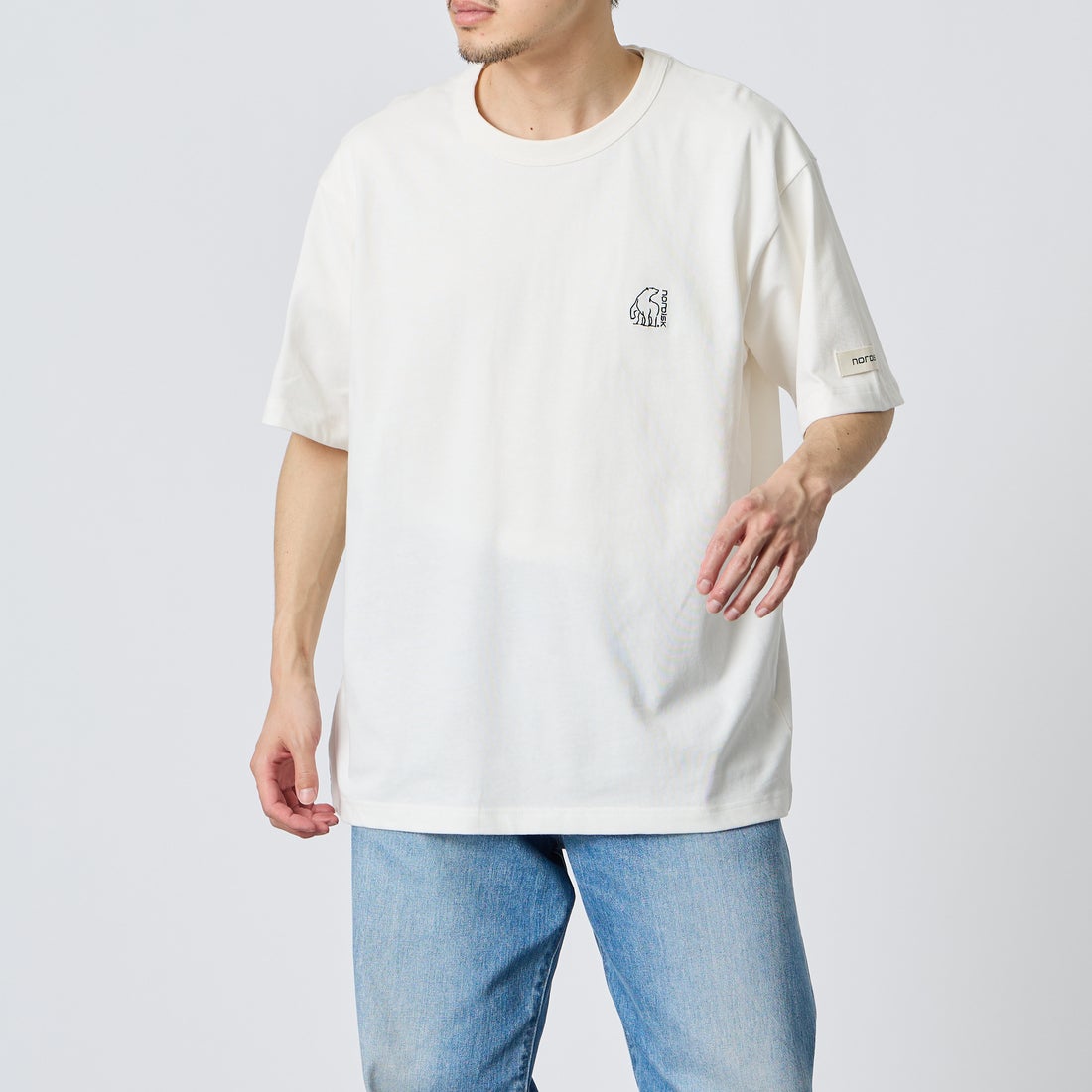 NORDISK [ノルディスク] 別注 バックロゴプリントTシャツ [NU11702-JF] WHT &&モデル身長：168cm 着用サイズ：M&&