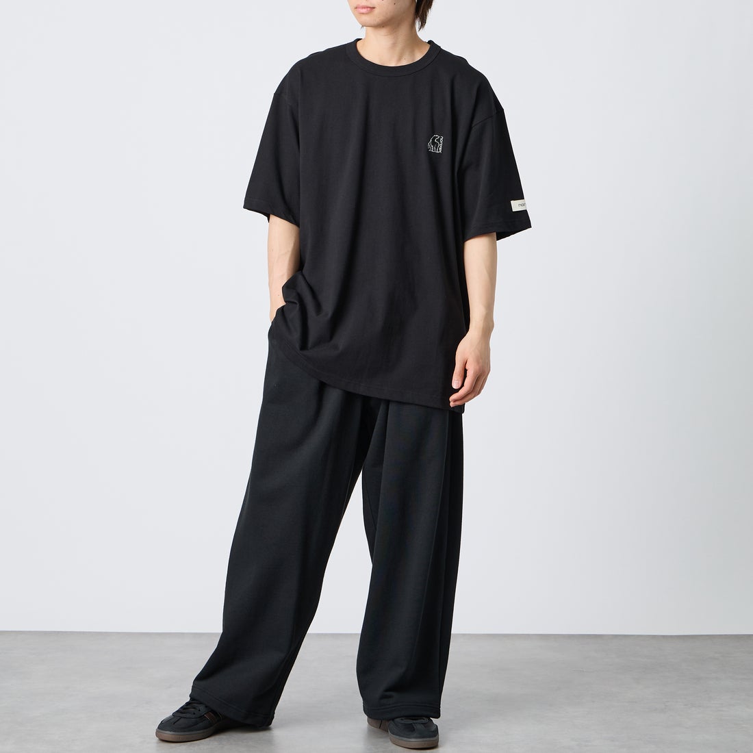 NORDISK [ノルディスク] 別注 バックロゴプリントTシャツ [NU11702-JF] BLK &&モデル身長：177cm 着用サイズ：XL&&