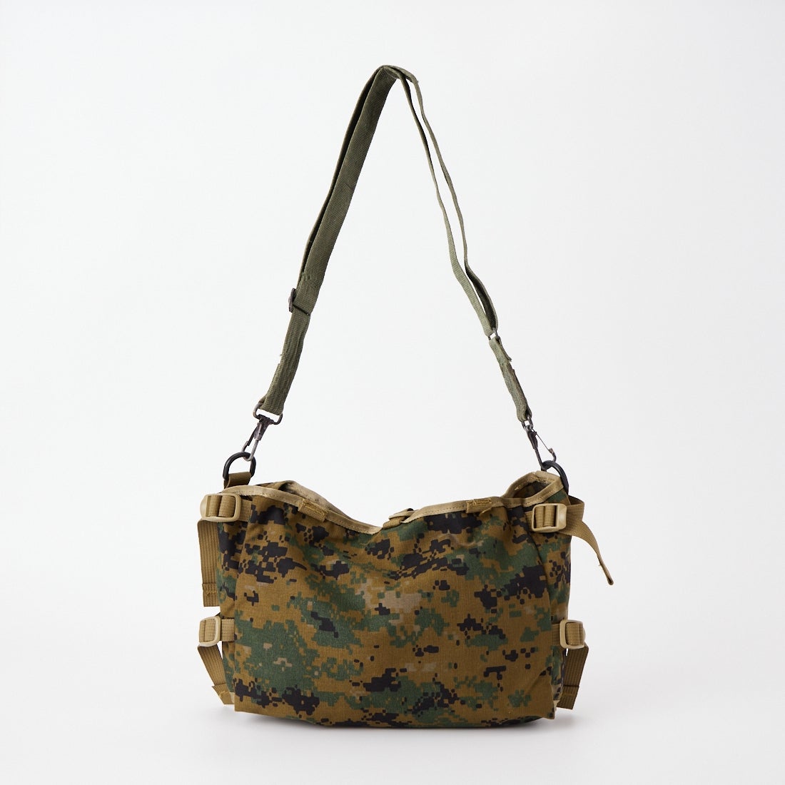 ODDMENT [オッドメント] USMC リメイクショルダーバッグ [USMC-ILBE-SHOULDER] CAMO