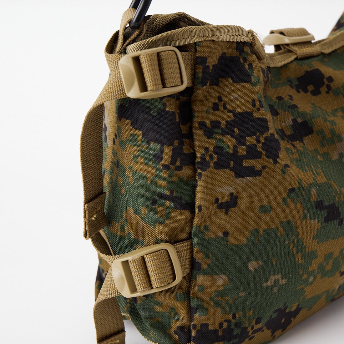 ODDMENT [オッドメント] USMC リメイクショルダーバッグ [USMC-ILBE-SHOULDER] CAMO