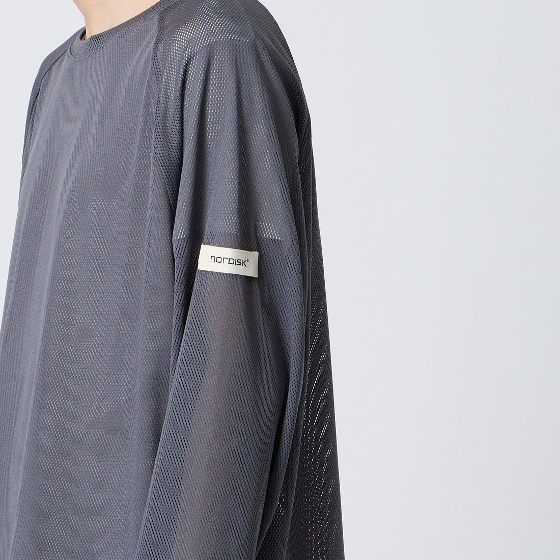 NORDISK [ノルディスク] 別注 ドローコード メッシュプルオーバー [NU11706-JF] CHR &&モデル身長：168cm 着用サイズ：M&&