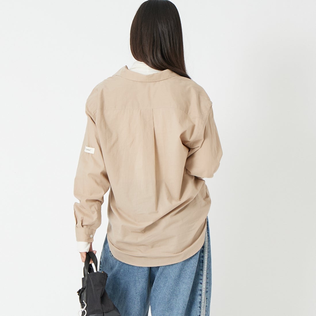 NORDISK [ノルディスク] 別注 レギュラーカラーシャツ [NU81701-JF] BEG &&モデル身長：162cm 着用サイズ：S&&