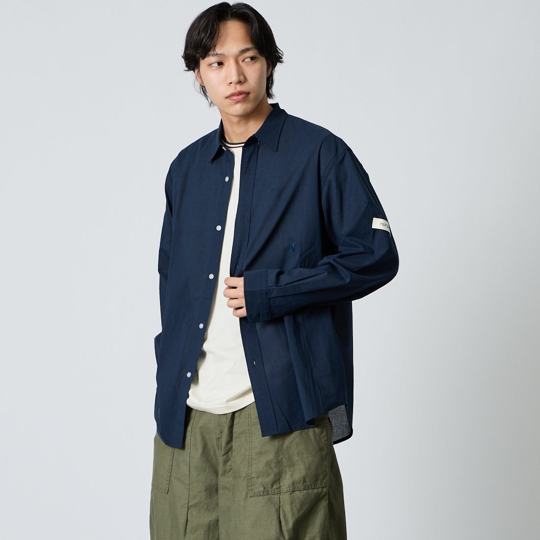 NORDISK [ノルディスク] 別注 レギュラーカラーシャツ [NU81701-JF] NVY &&モデル身長：179cm 着用サイズ：L&&