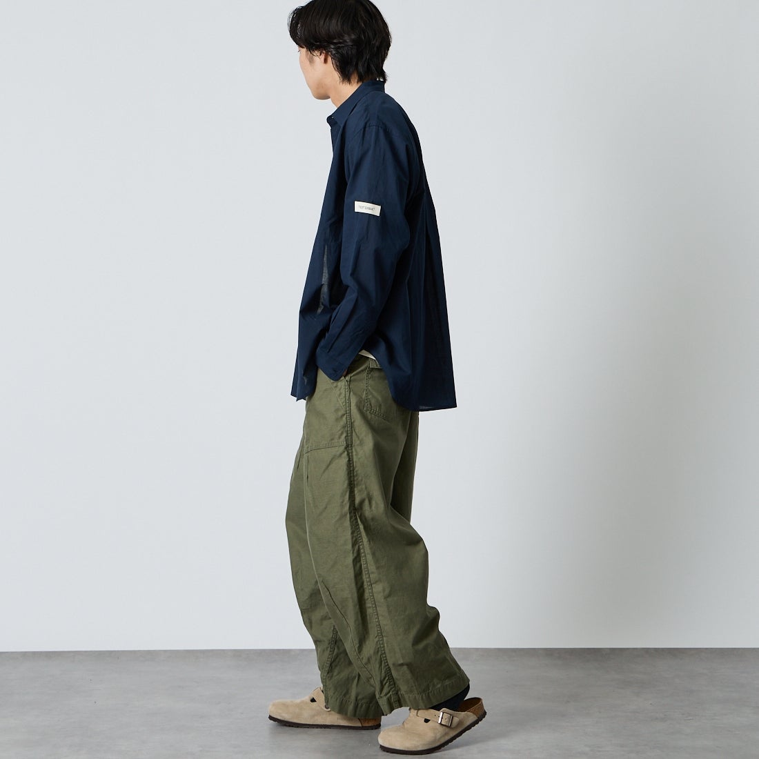 NORDISK [ノルディスク] 別注 レギュラーカラーシャツ [NU81701-JF] NVY &&モデル身長：179cm 着用サイズ：L&&