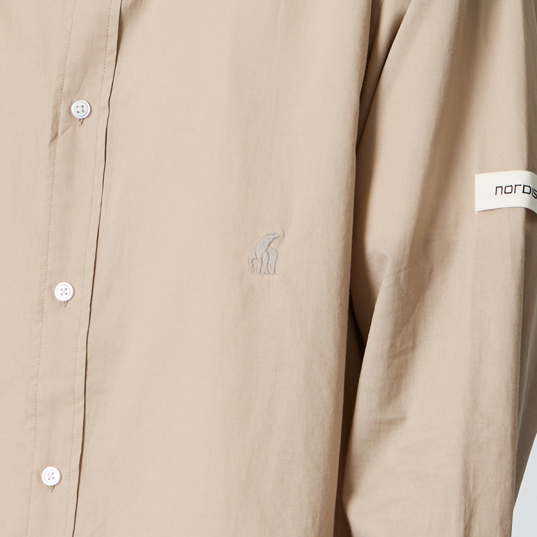 NORDISK [ノルディスク] 別注 レギュラーカラーシャツ [NU81701-JF] BEG &&モデル身長：179cm 着用サイズ：L&&