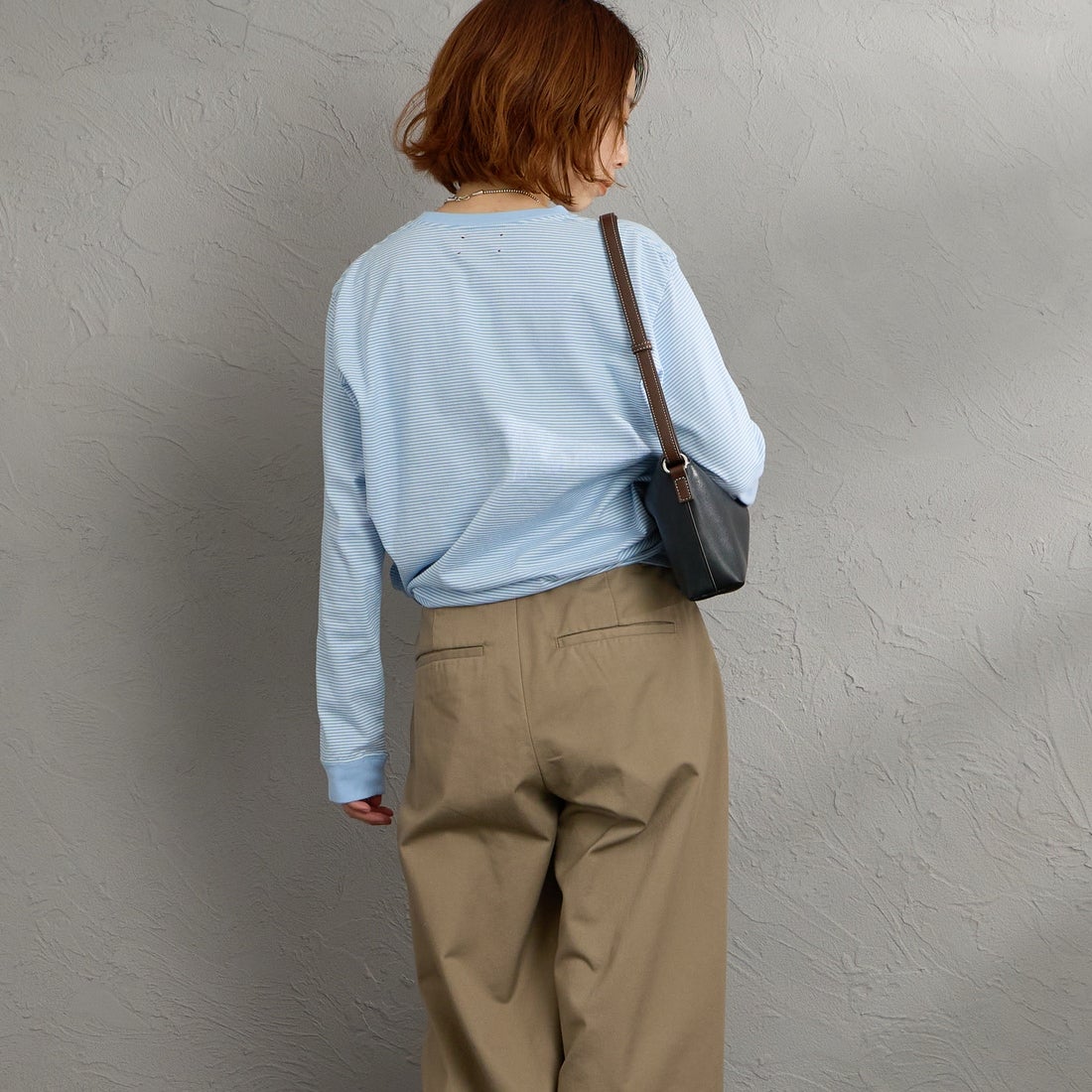 MEYAME [メヤメ] ボーダースリットロングスリーブTシャツ [MEY-2327] BLUE &&モデル身長：158cm 着用サイズ：F&&