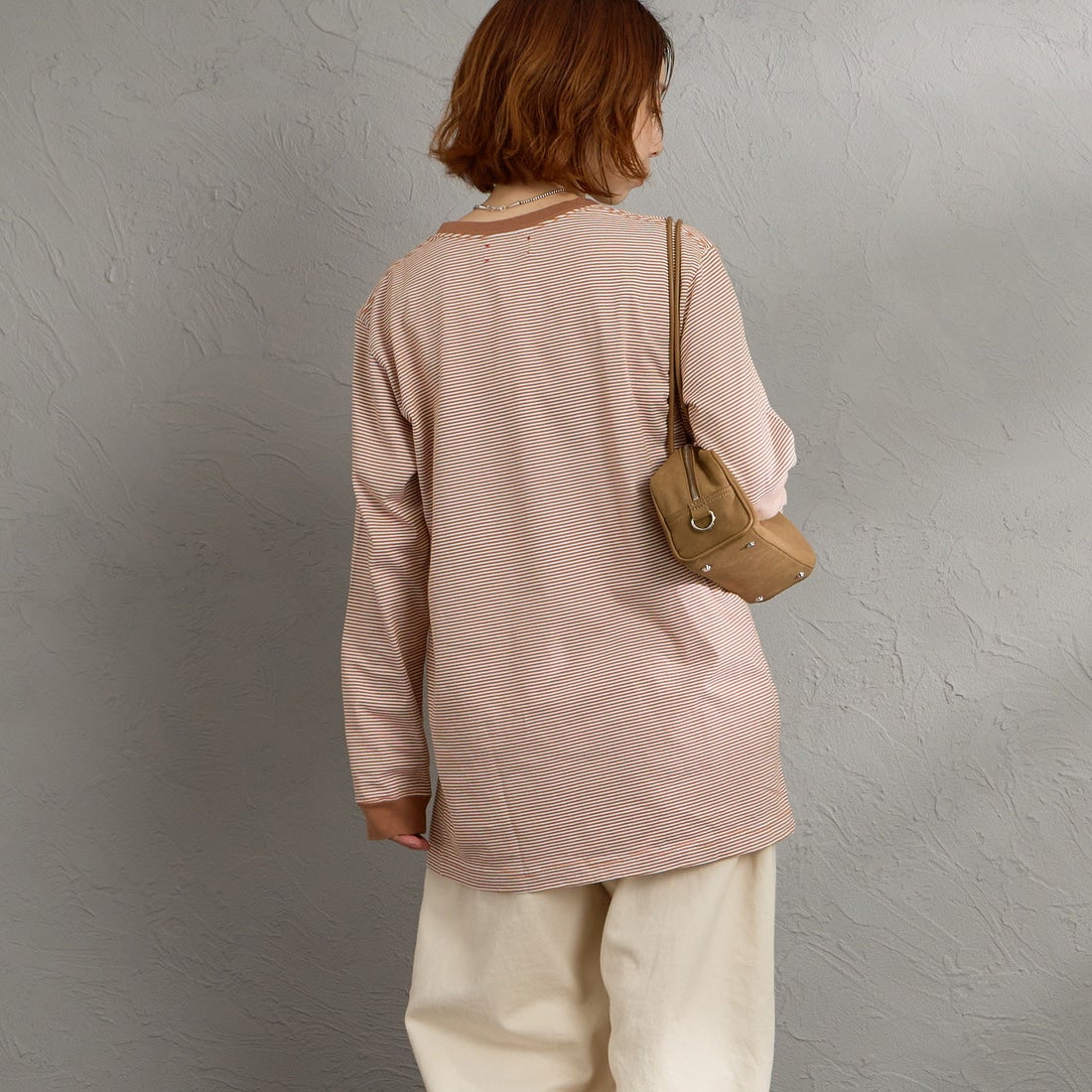 MEYAME [メヤメ] ボーダースリットロングスリーブTシャツ [MEY-2327] BROWN &&モデル身長：158cm 着用サイズ：F&&