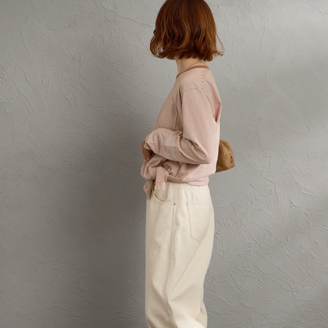 MEYAME [メヤメ] ボーダースリットロングスリーブTシャツ [MEY-2327] BROWN &&モデル身長：158cm 着用サイズ：F&&