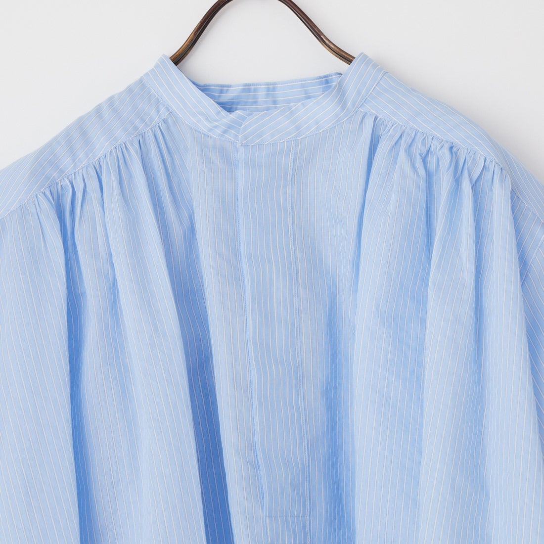 le glazik [ルグラジック] ショートスリーブ シアーストライプギャザーシャツ [LG-B0381SBB] SAX/WHITE