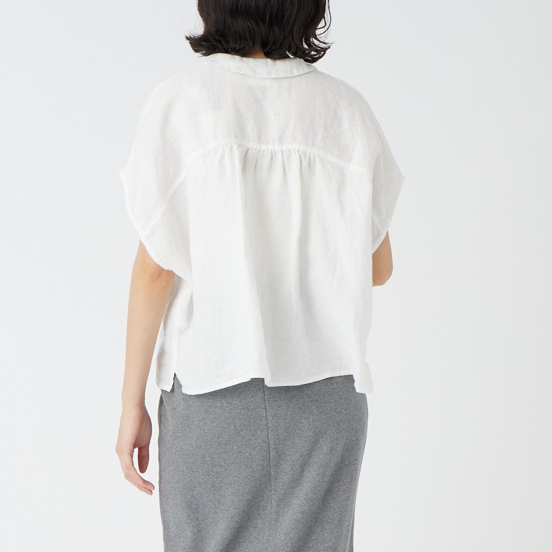 ORCIVAL [オーシバル] ノースリーブリネンシャツ [OR-B0360YLM] OFF WHITE &&モデル身長：162cm 着用サイズ：1&&