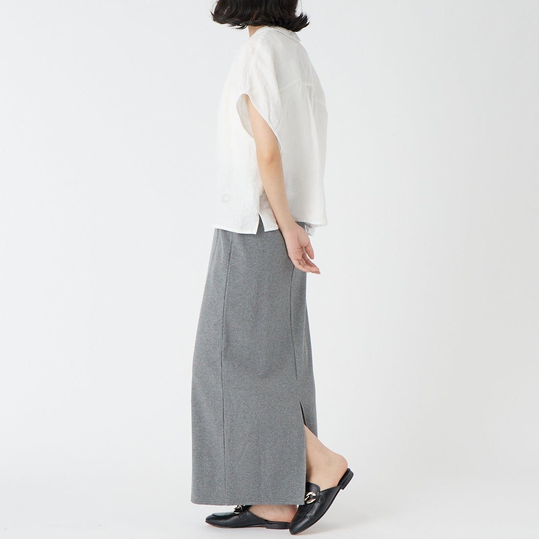 ORCIVAL [オーシバル] ノースリーブリネンシャツ [OR-B0360YLM] OFF WHITE &&モデル身長：162cm 着用サイズ：1&&