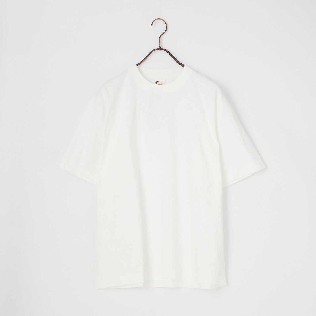 01 WHITE
