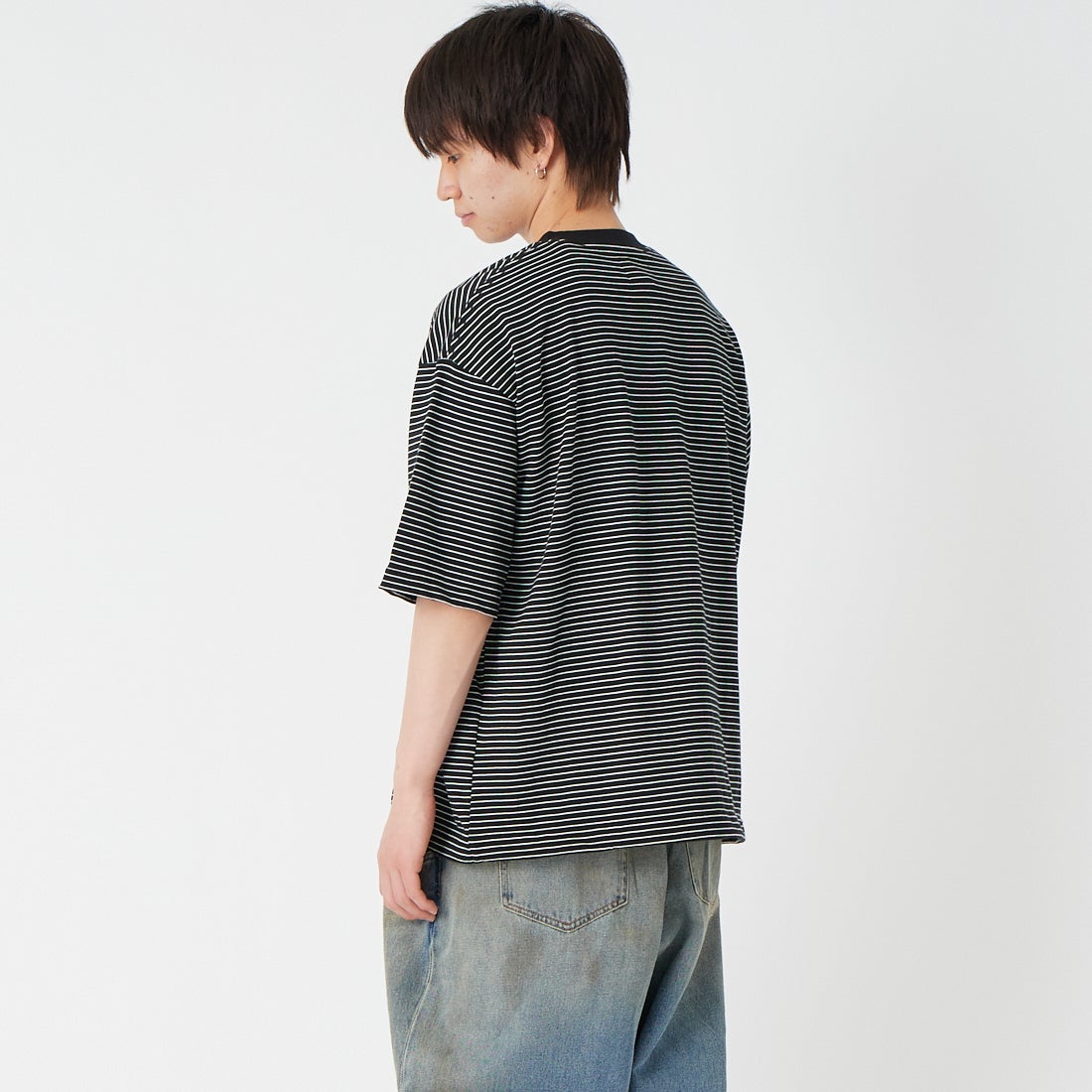 SLICK [スリック] 30/2 マイクロボーダー ドローストリングTシャツ [5230237] 701 BLACK &&モデル身長：177cm 着用サイズ：1&&