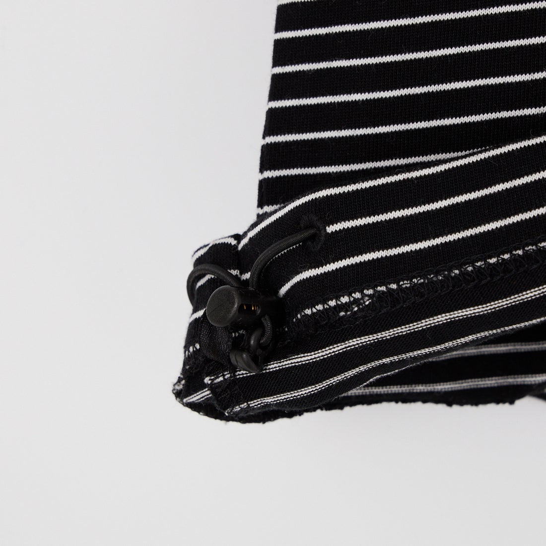 SLICK [スリック] 30/2 マイクロボーダー ドローストリングTシャツ [5230237] 701 BLACK