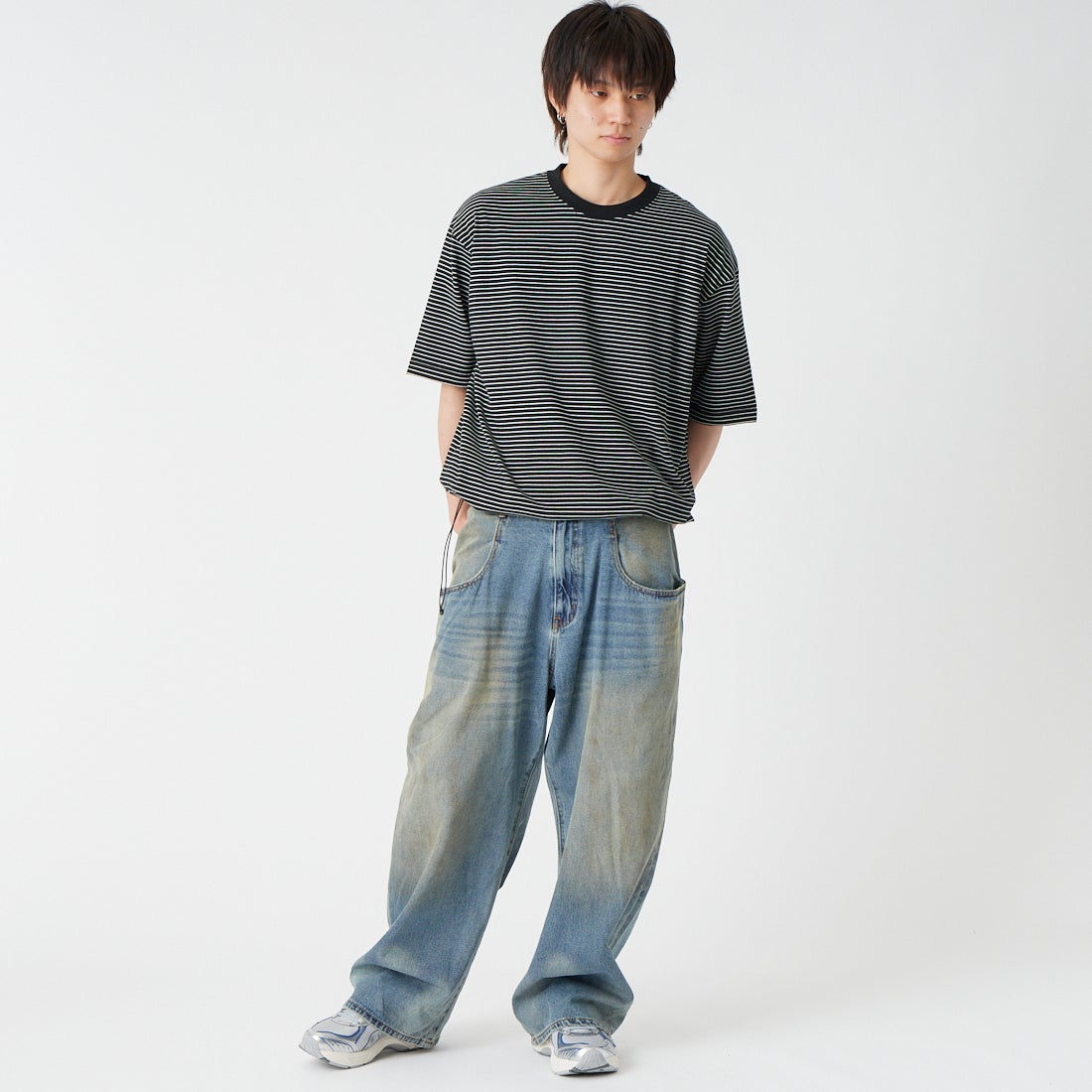 SLICK [スリック] 30/2 マイクロボーダー ドローストリングTシャツ [5230237] 701 BLACK &&モデル身長：177cm 着用サイズ：1&&