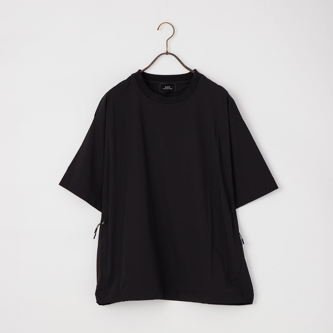 700 BLACK