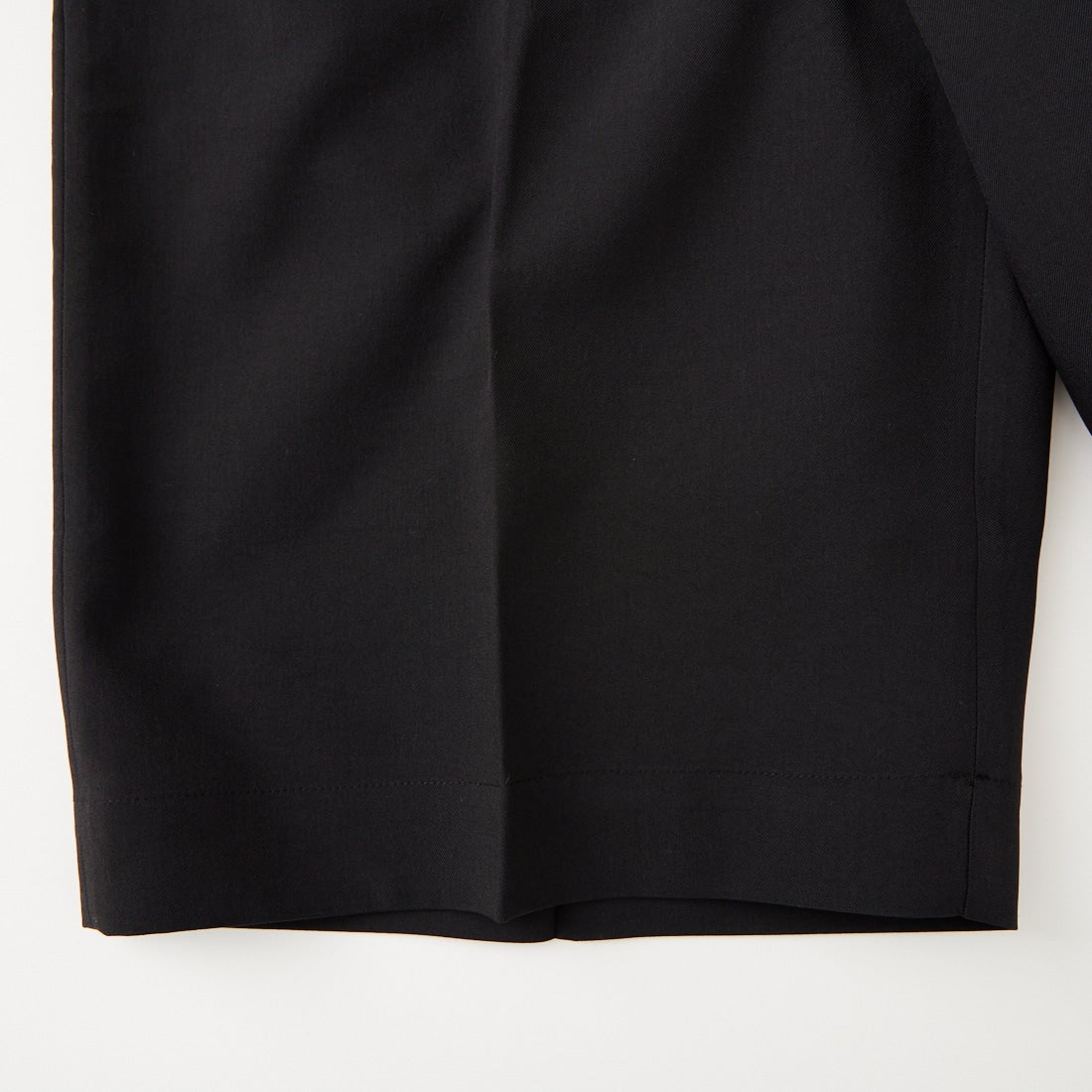 SLICK [スリック] テックツイル ワイドショートパンツ [5260246] 700 BLACK