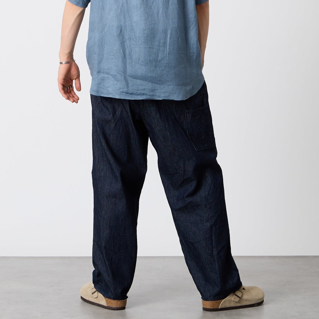 STILL BY HAND [スティルバイハンド] 別注 9ozデニムワイドパンツ [2601JF-EX04-JF] INDIGO &&モデル身長：177cm 着用サイズ：44&&