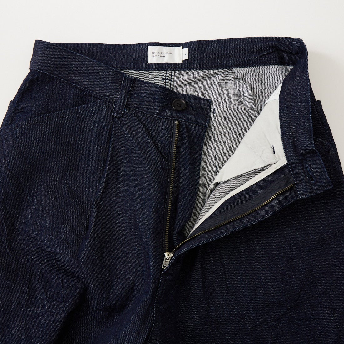 STILL BY HAND [スティルバイハンド] 別注 9ozデニムワイドパンツ [2601JF-EX04-JF] INDIGO