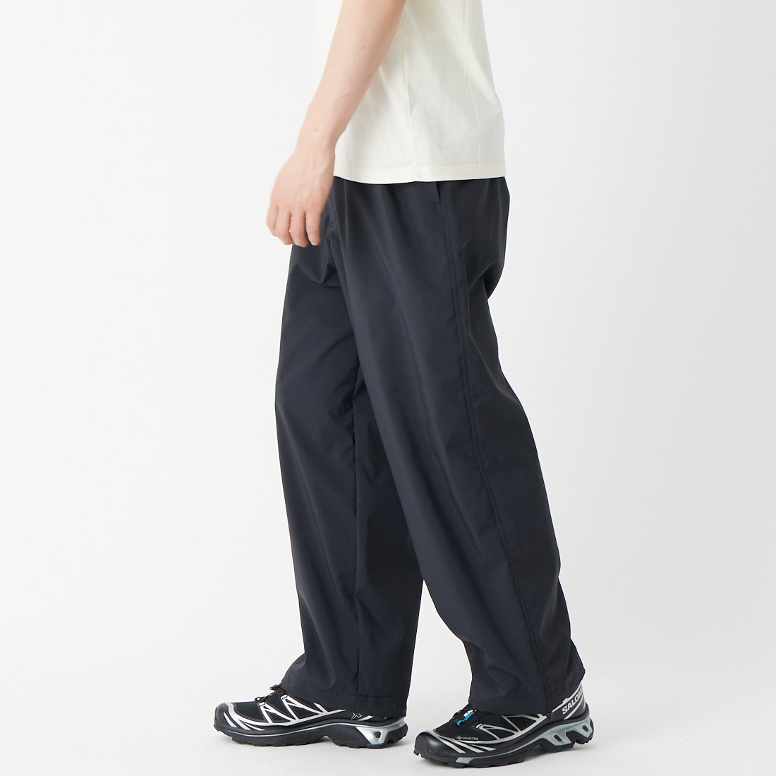 STILL BY HAND [スティルバイハンド] 別注 タイプライター ドローストリングワイドパンツ [2601JF-EX03-JF] BLACK &&モデル身長：177cm 着用サイズ：44&&