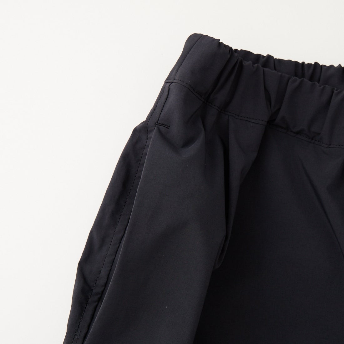 STILL BY HAND [スティルバイハンド] 別注 タイプライター ドローストリングワイドパンツ [2601JF-EX03-JF] BLACK