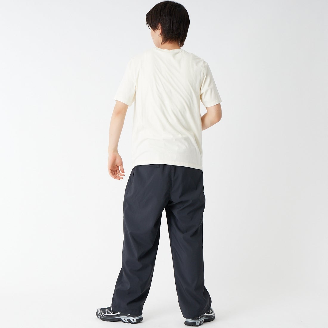 STILL BY HAND [スティルバイハンド] 別注 タイプライター ドローストリングワイドパンツ [2601JF-EX03-JF] BLACK &&モデル身長：177cm 着用サイズ：44&&